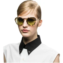 Prada - Prada Wanderer - Tortoise Medium Square Sunglasses - Prada Wanderer Collection - Sunglasses - Prada Eyewear - Avvenice
