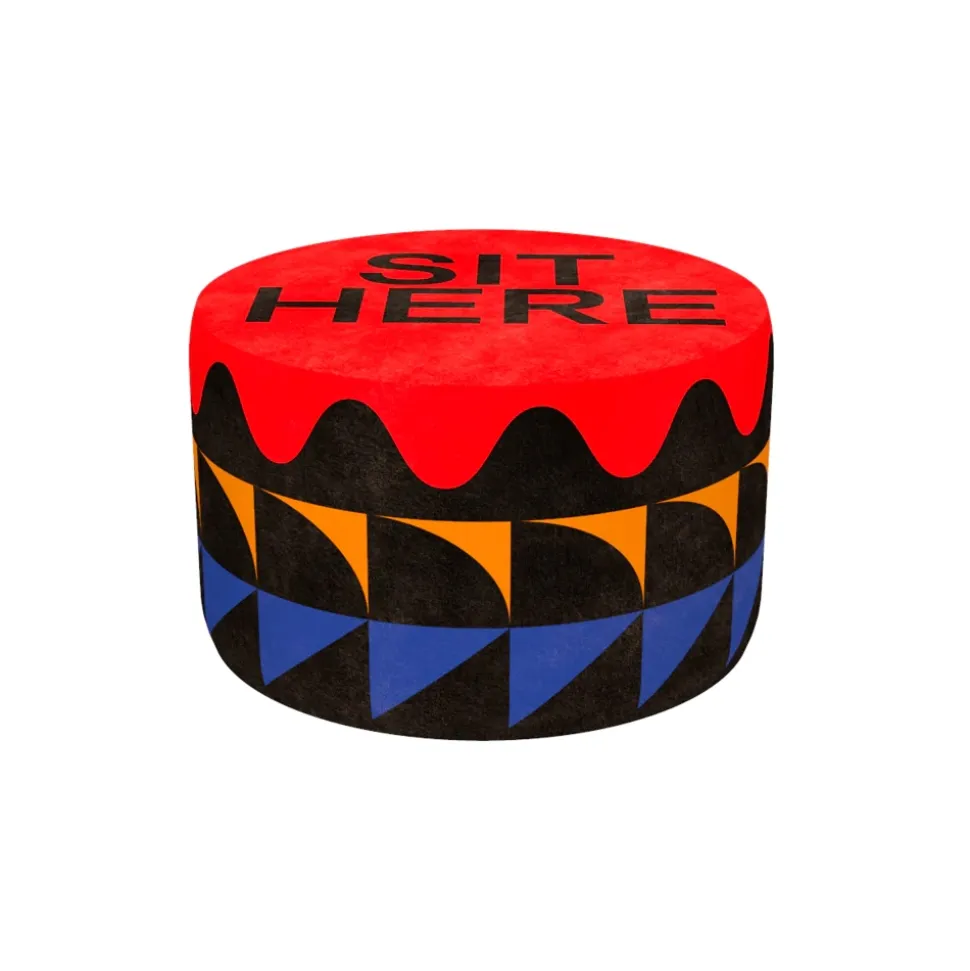 Qeeboo - Pouf Oggian Sit Here Red M - Qeeboo Pouf by Marco Oggian - Furnishing - Home - Avvenice