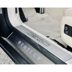 Rent Luxe Car - Bentley Flying Spur - Exclusive Luxury Rent - Avvenice