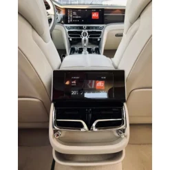 Rent Luxe Car - Bentley Flying Spur - Exclusive Luxury Rent - Avvenice