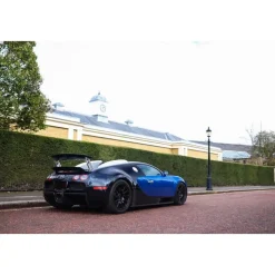 Rent Luxe Car - Bugatti Veyron - Exclusive Luxury Rent - Avvenice