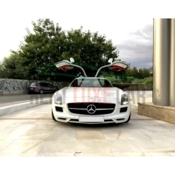 Rent Luxe Car - Mercedes SLS - Exclusive Luxury Rent - Avvenice