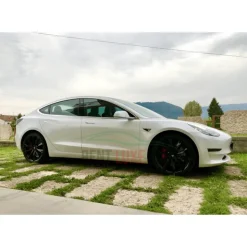 Rent Luxe Car - Tesla Model 3 - Exclusive Luxury Rent - Avvenice