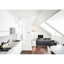 San Pietro all'Orto - Exclusive Milano - Armani Casa - Shopping - Montenapoleone - Via della Spiga - 4 Days 3 Nights - Avvenice