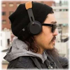 Skullcandy - Grind - Captain Fin - Bluetooth Wireless On-Ear Headphones with Microphone, Supreme Sound and Powerful Bass - Avvenice