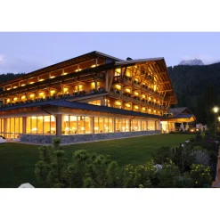 Sport & Kurhotel Bad Moos - Dolomites Spa Resort - Active & Nature - 4 Days 3 Nights - Avvenice