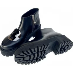 Suèi - Boots with Plate Accessories - Black - Handmade in Italy - Luxury Exclusive Collection - Avvenice