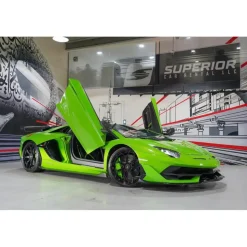 Superior Car Rental - Lamborghini Aventador SVJ - Green - Exclusive Luxury Rent - Avvenice