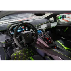Superior Car Rental - Lamborghini Aventador SVJ - Green - Exclusive Luxury Rent - Avvenice