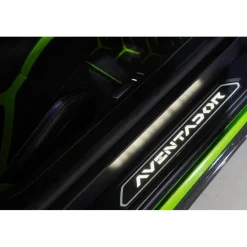 Superior Car Rental - Lamborghini Aventador SVJ - Green - Exclusive Luxury Rent - Avvenice