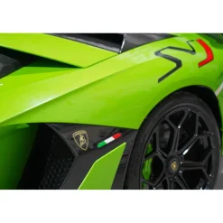 Superior Car Rental - Lamborghini Aventador SVJ - Green - Exclusive Luxury Rent - Avvenice