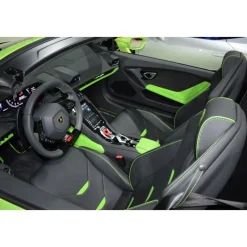 Superior Car Rental - Lamborghini Huracán EVO Spyder - Green - Exclusive Luxury Rent - Avvenice