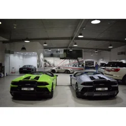 Superior Car Rental - Lamborghini Huracán EVO Spyder - Green - Exclusive Luxury Rent - Avvenice