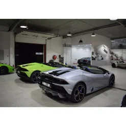 Superior Car Rental - Lamborghini Huracán EVO Spyder - Green - Exclusive Luxury Rent - Avvenice