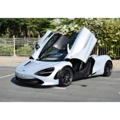 Superior Car Rental - McLaren 720S - Exclusive Luxury Rent - Avvenice