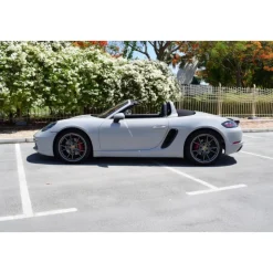 Superior Car Rental - Porsche Boxter 718 - Exclusive Luxury Rent - Avvenice