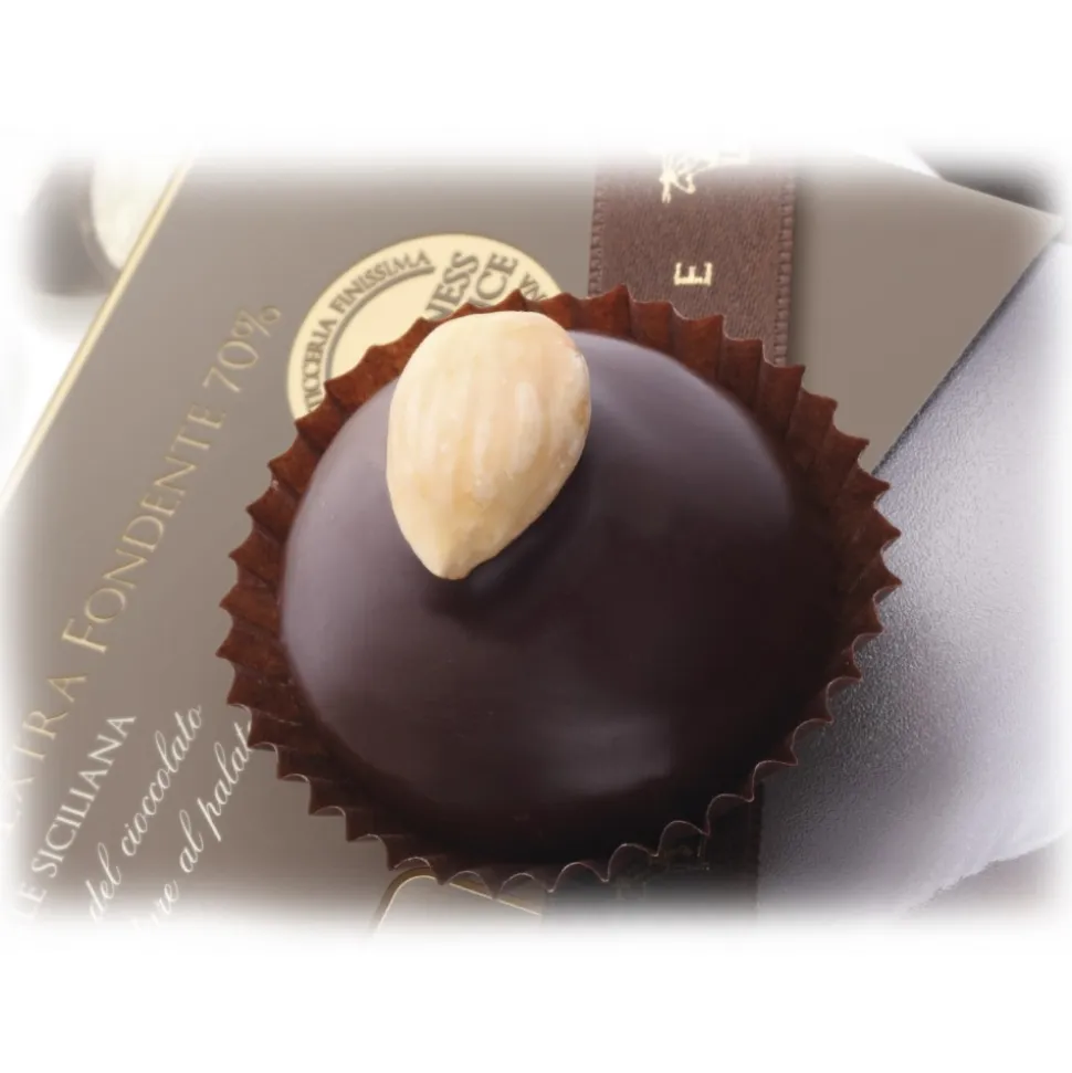 Vincente Delicacies - Classic Almond Cookies Covered With 70% Extra-Dark Chocolate - Crystal Box - Avvenice