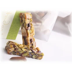 Vincente Delicacies - Crunchy Nougat Pieces with Sicilian Pistachios - Matador Crystal Box - Avvenice