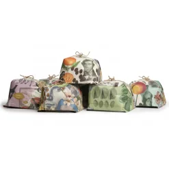 Vincente Delicacies - I Pupi - Artisan Panettone with Pistachio of Sicily, Peaches and Chocolate - Sicilian Looks - Hand Wrapped - Avvenice