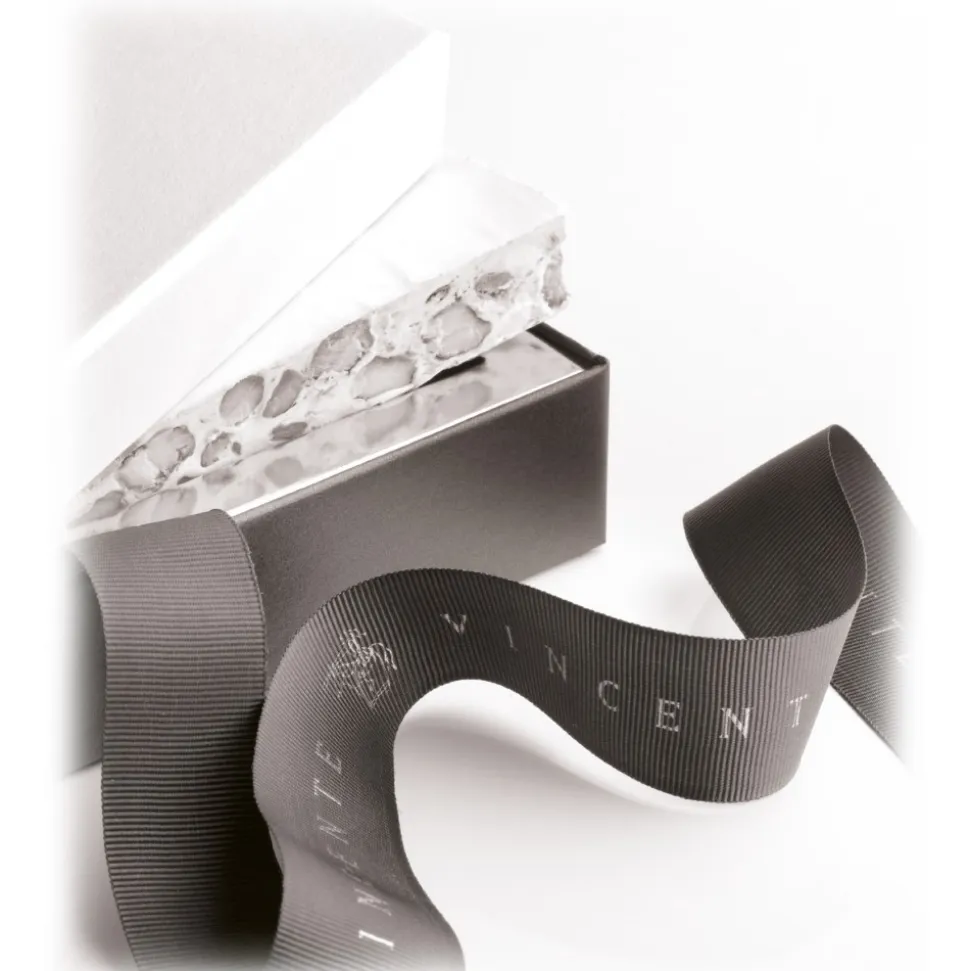 Vincente Delicacies - Soft Nougat Bar with Sicilian Pistachios - Ribbon Box - Avvenice