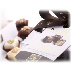 Vincente Delicacies - Soft Nougat Pieces with Sicilian Pistachio and Coated with Fine White Chocolate - Baroque - Avvenice