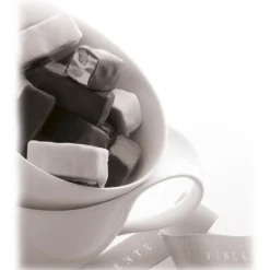 Vincente Delicacies - Soft Pistachio Nougat Candies and Covered with Fine White Chocolate - Glamour - Ninféa Gift Box - Avvenice