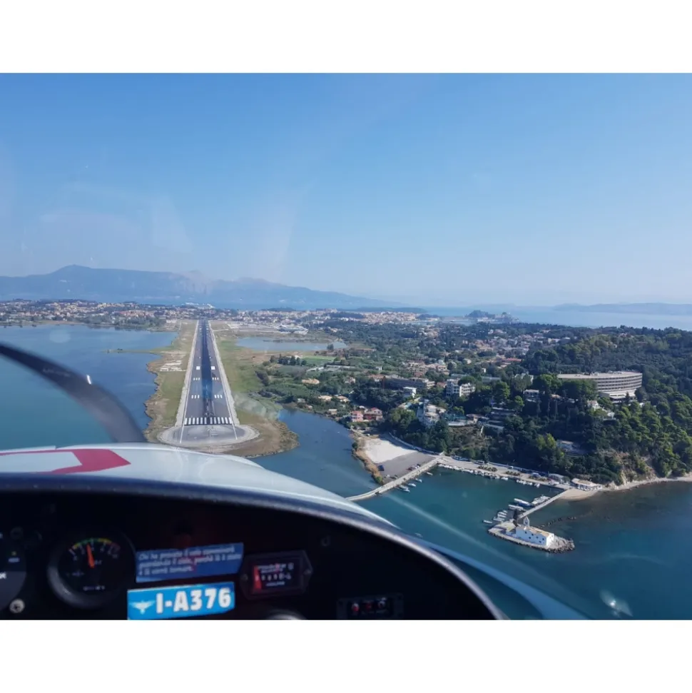 Volare in Salento - Exclusive Ionic Side - Cessna - Exclusive Panoramic Flight - Salento - Puglia - Avvenice