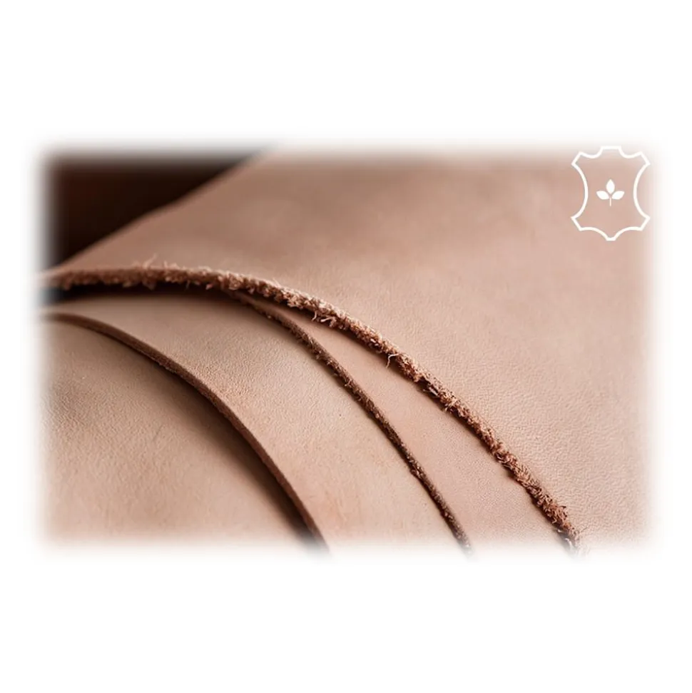 Woodcessories - AirCase - Premium AirPod Leather Necklace Eco Case - Black - QI Wireless Charging Technology - High Quality - Avvenice