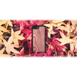 Woodcessories - Eco Bumper - Walnut Cover - Black - iPhone 8 / 7 - Wooden Cover - Eco Case - Bumper Collection - Avvenice