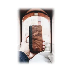 Woodcessories - Eco Wallet Flip Cover - Real Wood and Leather - Walnut - iPhone 8 / 7 - Eco Case - Flip Collection - Avvenice