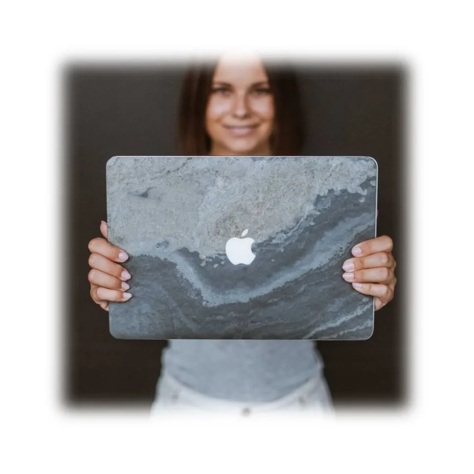 Woodcessories - Real Stone MacBook Cover - Camo Gray - MacBook 13 Pro Retina - Eco Skin Stone - Apple Logo - Avvenice