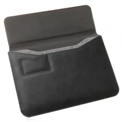 Woodcessories - Walnut / Black Leather / MacBook Bag - MacBook 13 Air - Eco Pouch Case - Wooden MacBook Bag - Avvenice