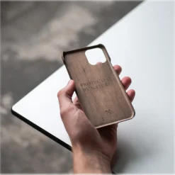 Woodcessories - Walnut / Cevlar Cover - iPhone 11 Pro Max - Wooden Cover - Eco Case - Ultra Slim - Cevlar Collection - Avvenice