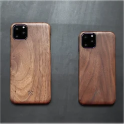 Woodcessories - Walnut / Cevlar Cover - iPhone 11 - Wooden Cover - Eco Case - Ultra Slim - Cevlar Collection - Avvenice