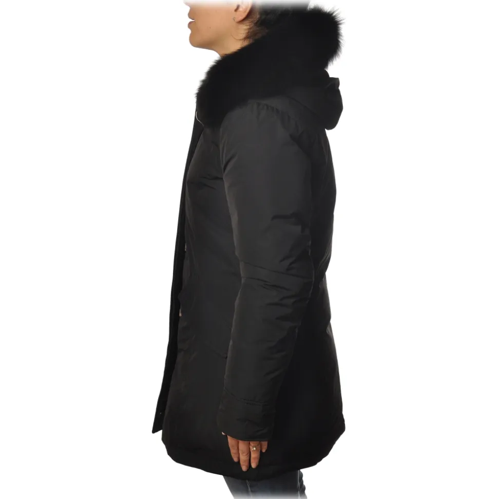 Woolrich - Fitted Down Jacket with Fox Fur Trimmed Hood - Black - Jacket - Luxury Exclusive Collection - Avvenice