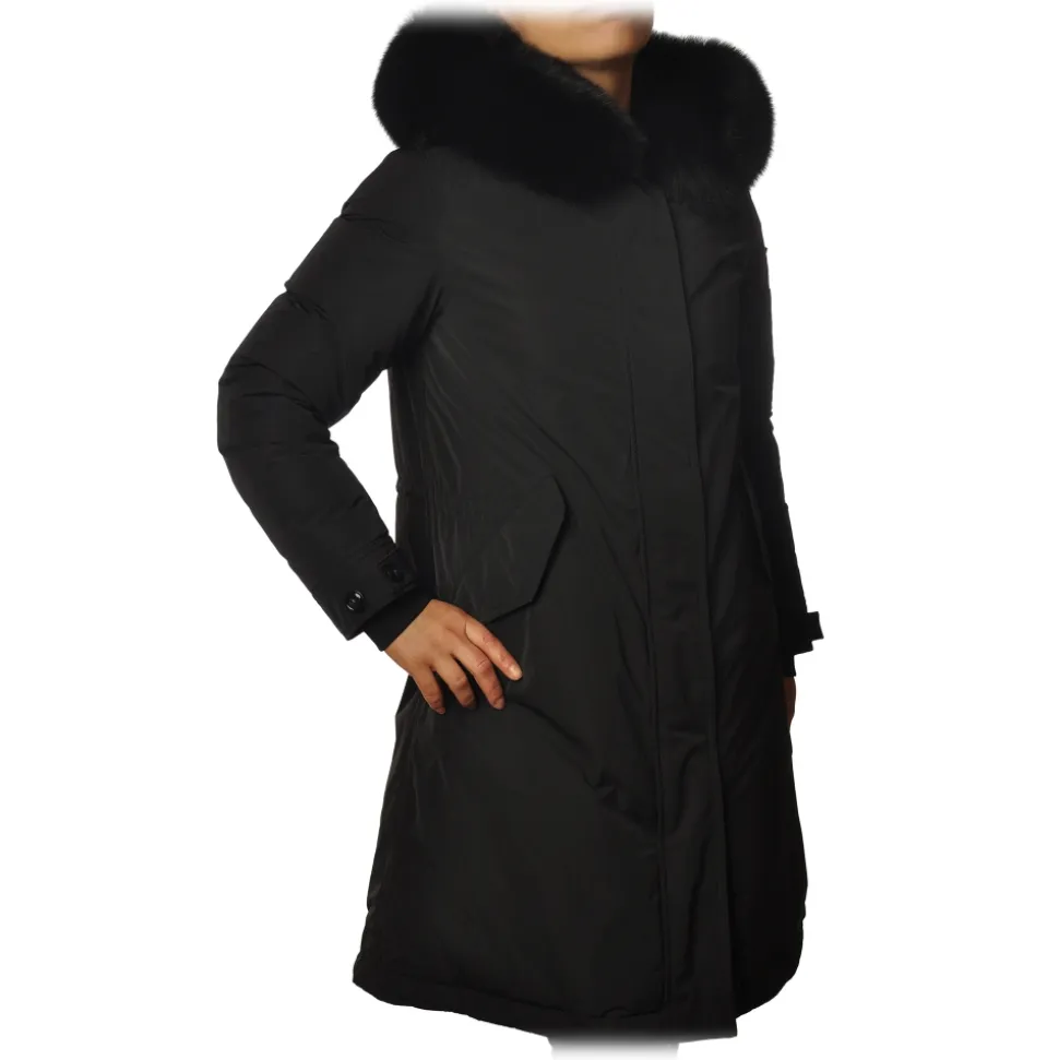 Woolrich - Keystone Parka with Hood plus Tone-on-tone Edged Fur- Black - Jacket - Luxury Exclusive Collection - Avvenice