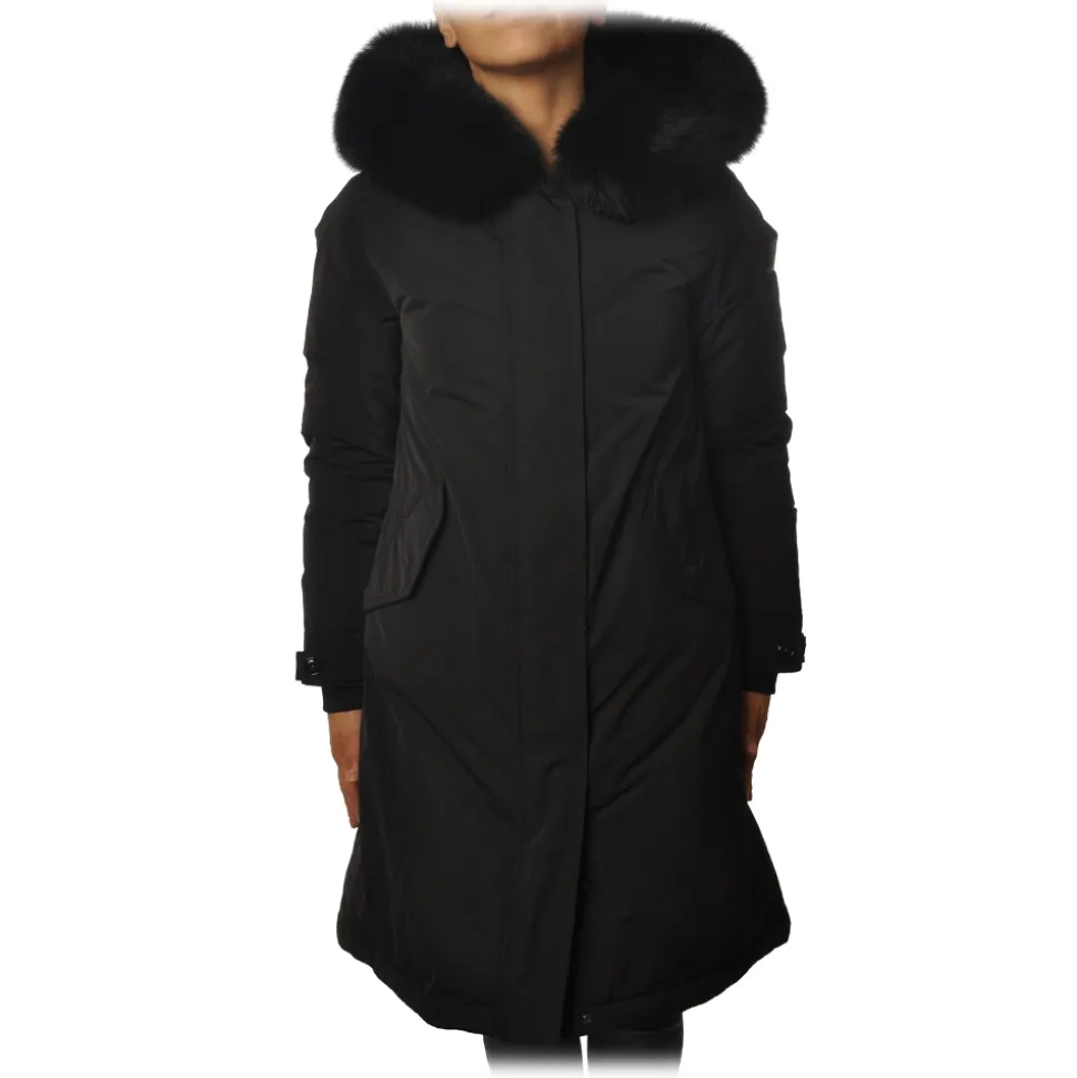 Woolrich - Keystone Parka with Hood plus Tone-on-tone Edged Fur- Black - Jacket - Luxury Exclusive Collection - Avvenice