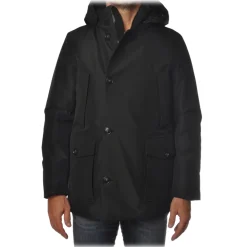 Woolrich - Technical Jacket of Goretex Technical Material - Black - Jacket - Luxury Exclusive Collection - Avvenice